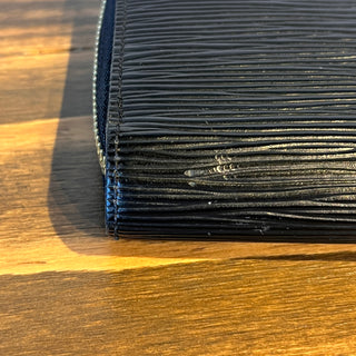 LOUIS VUITTON Epi Zippy Wallet
