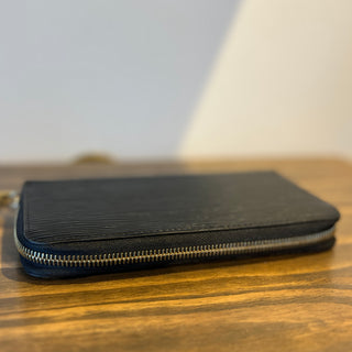 LOUIS VUITTON Epi Zippy Wallet