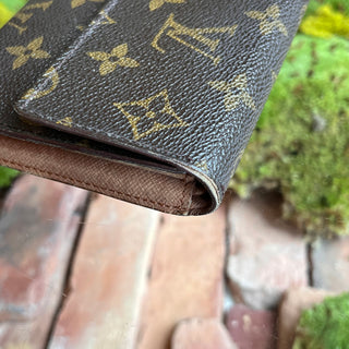 LOUIS VUITTON Sarah Brown Monogram Canvas Vintage Wallet