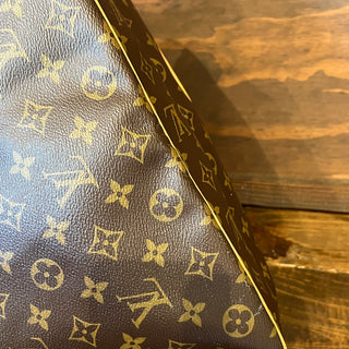 LOUIS VUITTON Delightful Brown Monogram Canvas Hobo