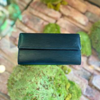 LOUIS VUITTON Black Epi Leather Sarah