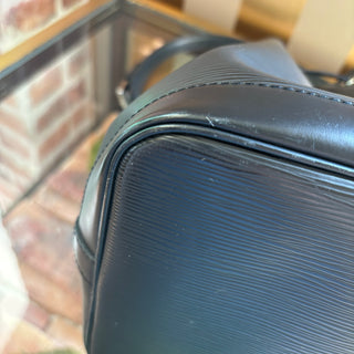 LOUIS VUITTON Black Epi Noe Bucket