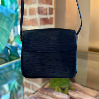 LOUIS VUITTON Black Epi Leather Buci Shoulder Bag