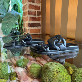 HERMES Noir Extra Sandal SZ 39 (US 9)