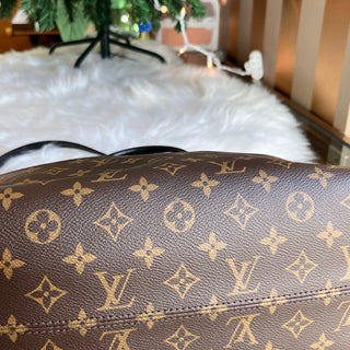 LOUIS VUITTON Popincourt MM Noir Monogram Canvas Tote