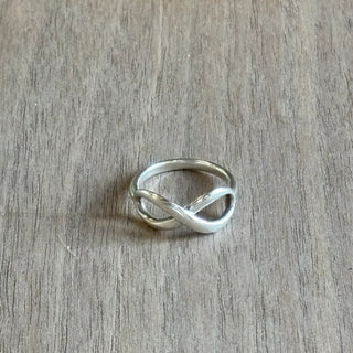 TIFFANY & CO. Infinity Silver Ring Size 4