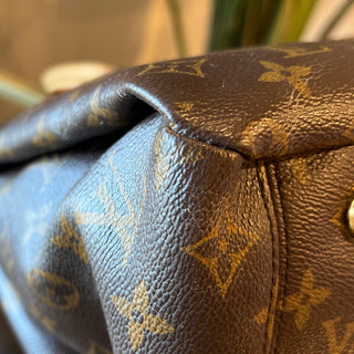 LOUIS VUITTON Monogram Pallas MM
