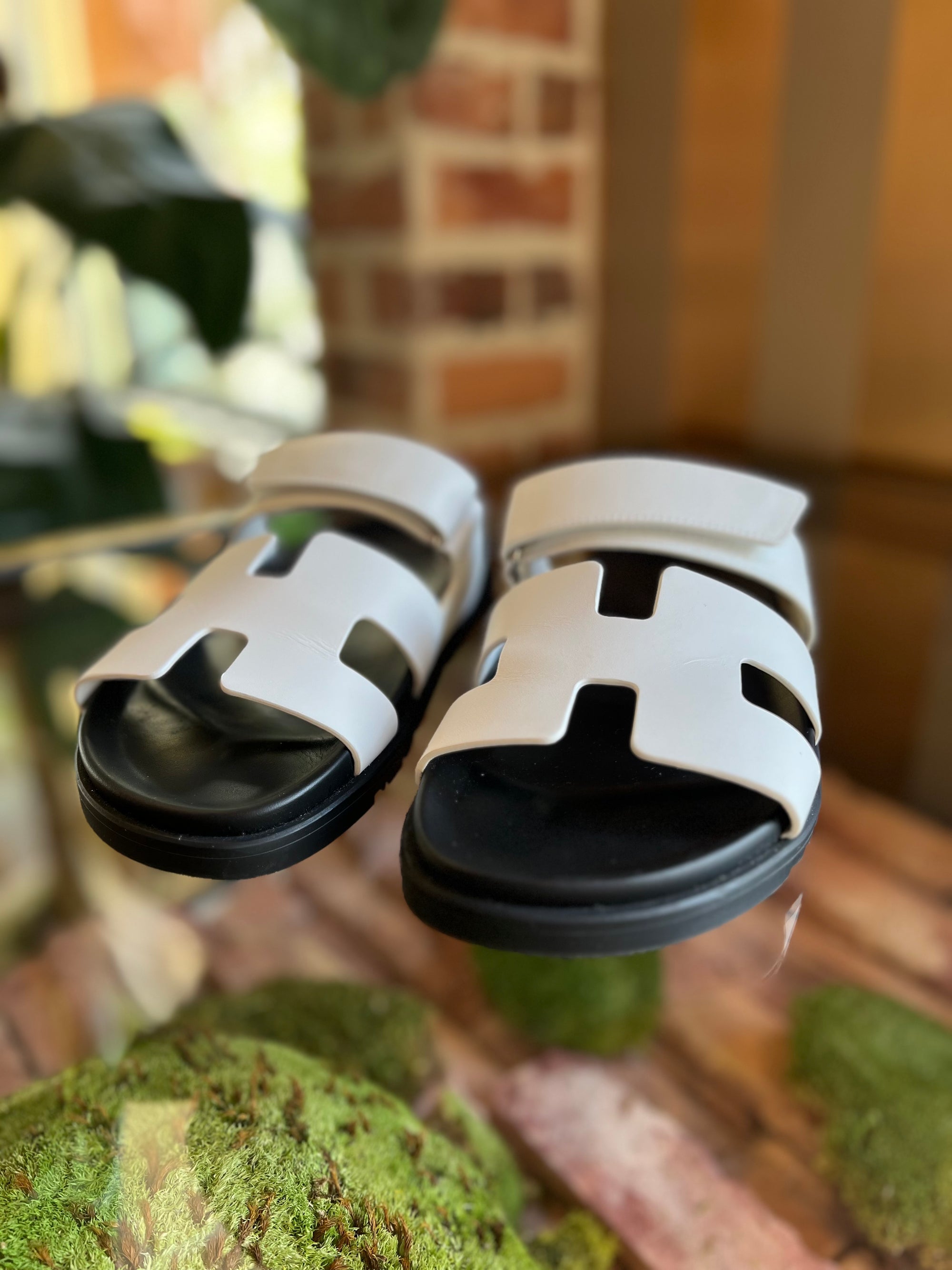 HERMES Chypre Sandals 40.5