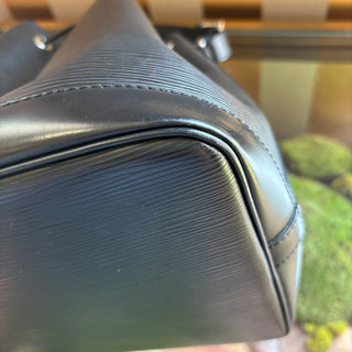 LOUIS VUITTON Black Epi Noe Bucket