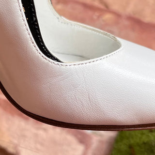 MANOLO BLAHNIK White/Black Slingback Patent Leather Heels SZ 35 (US 5)