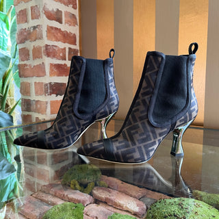 FENDI Zucca Ankle Boots SZ 35 (US 5)