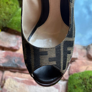 FENDI Zucca Canvas Slingback Heels SZ 35 (US 5)