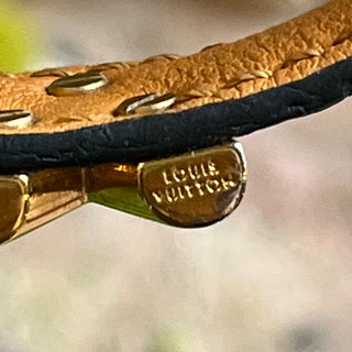 LOUIS VUITTON Essential V Monogram Bracelet SZ 17