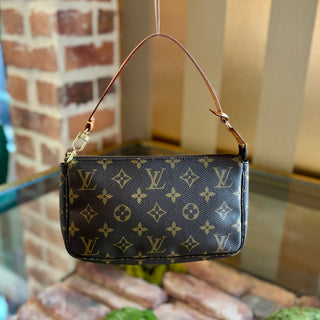 LOUIS VUITTON Vintage Monogram Pochette Accessories Shoulder Bag