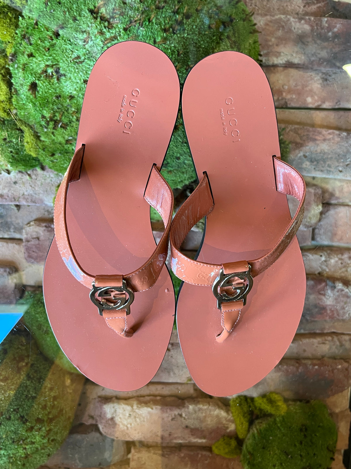 GUCCI Pink Leather GG Marmont Thong Sandals SZ38