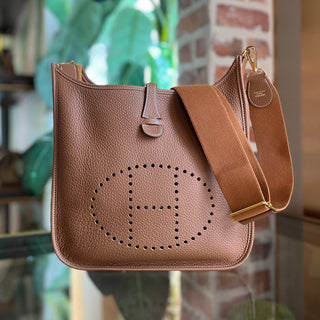 HERMES Evelyne III Gold Taurillon Clemence Crossbody Bag
