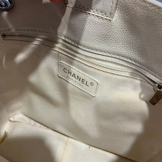 CHANEL Petit Shopping Tote PST White Caviar Quilted Tote