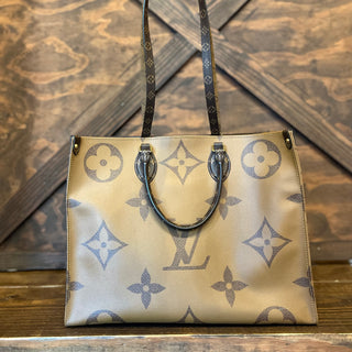 LOUIS VUITTON OntheGo MM Reverse Monogram Canvas Tote Bag