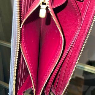 LOUIS VUITTON Monogram Zippy Wallet