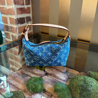 LOUIS VUITTON Denim Monogram Hills Pochette