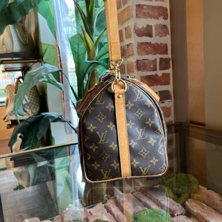 LOUIS VUITTON Speedy Bandouliere 30 Monogram Canvas Satchel
