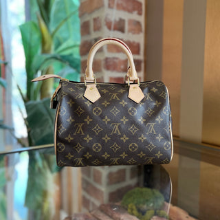 LOUIS VUITTON Speedy 25 Brown Monogram Canvas Satchel
