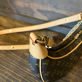 LOUIS VUITTON Loop Monogram Canvas Brown Shoulder Bag
