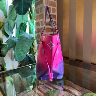 LOUIS VUITTON Neverfull MM Monogram Giant Spring in the City Tote