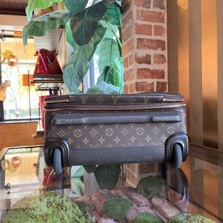 LOUIS VUITTON Monogram Canvas Pegase Rolling Luggage