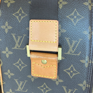 LOUIS VUITTON Monogram Packall GM