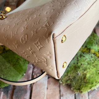 LOUIS VUITTON V MM Beige Rose Creme Monogram Empreinte Leather Tote Bag