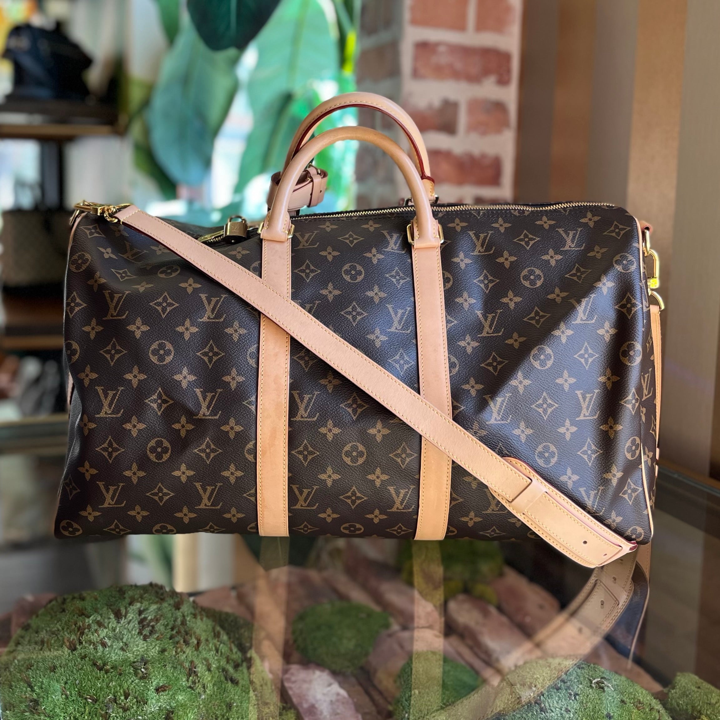 LOUIS VUITTON Keepall Bandouliere 50 Brown Monogram Canvas Duffel