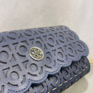 TORY BURCH Navy Blue Versus Laser Cut Scalloped Wallet On Chain