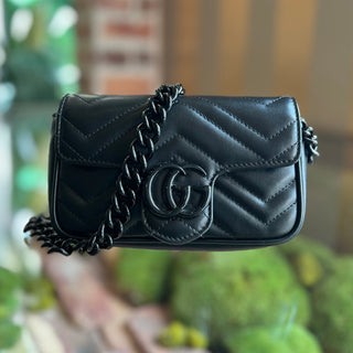 GUCCI GG Marmont Matelasse Chain Belt Bag