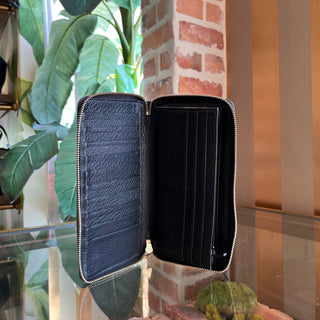 GUCCI Soho Black Pebbled Leather Zip-Around Continental Wallet