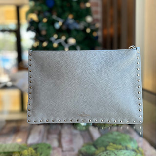 VALENTINO Gray Pebbled Calfskin Large Rockstud Zip Clutch