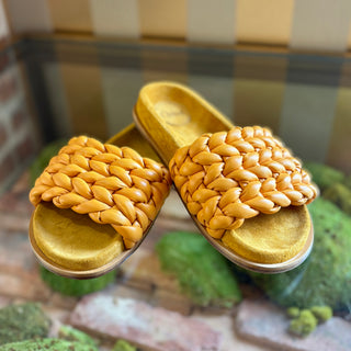 CHLOE Kacey Braided Leather Slide Sandals 38
