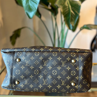 Louis Vuitton Artsy Monogram MM