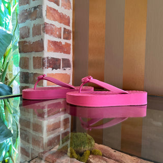 GUCCI GG Pink Marmont Rubber Flip Flops SZ 34 (US 4)