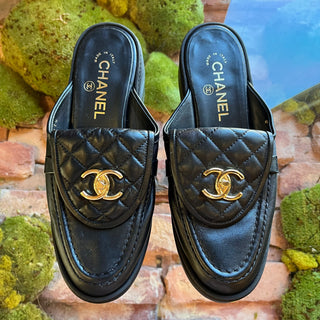 CHANEL CC Quilted Black Lambskin Slip On Mules SZ 37 (US 7)