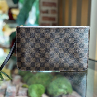 LOUIS VUITTON Neverfull Pochette Damier Ebene Canvas Wristlet Pouch