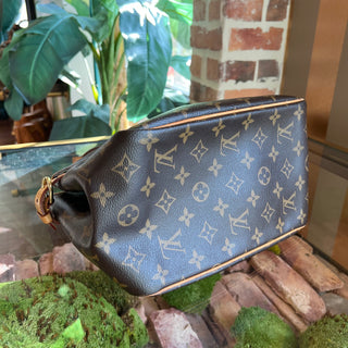 LOUIS VUITTON Batignolles Vertical Monogram Canvas Tote Bag