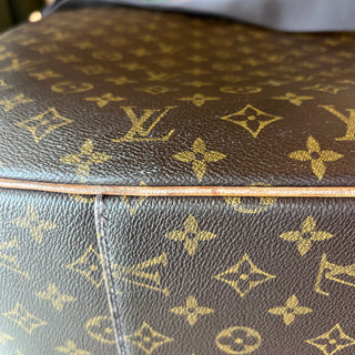 LOUIS VUITTON Monogram Packall GM