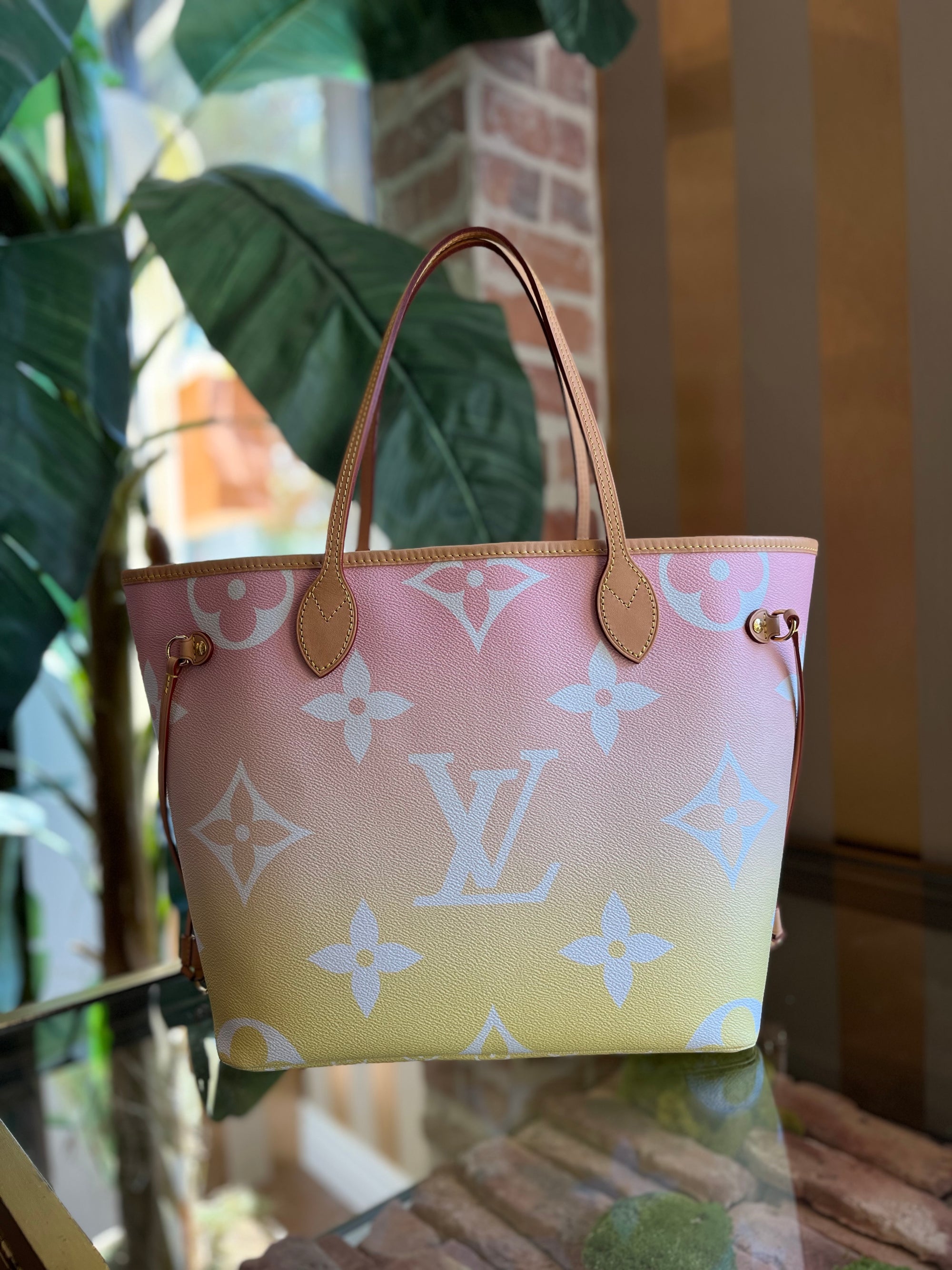 LOUIS VUITTON Light Pink Limited Edition Giant Monogram By The Pool Neverfull MM