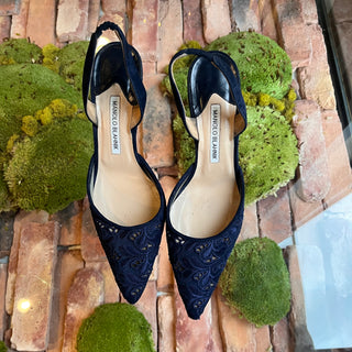 MANOLO BLAHNIK Carolyne Blue Embroidered Sling Back Pumps SZ38(8US)