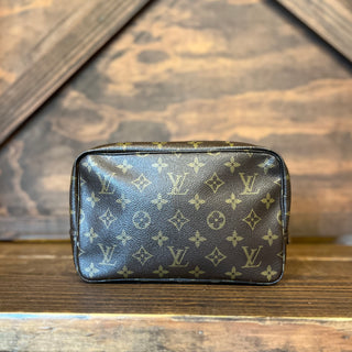 LOUIS VUITTON Vintage Trousse Brown Monogram Canvas Pochette