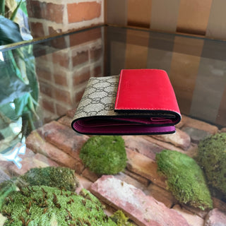GUCCI Color Block wallet Red GG Supreme Canvas Wallet
