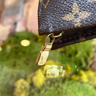 LOUIS VUITTON Toiletry 26 Monogram Canvas Pouch