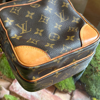 LOUIS VUITTON Amazone Brown Monogram Canvas Crossbody