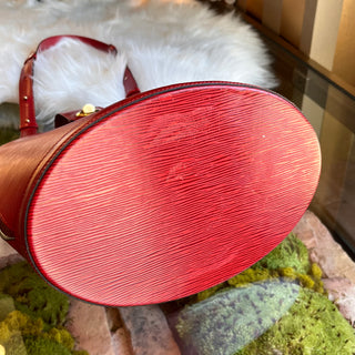 LOUIS VUITTON Cluny Castillan Red Epi Leather Bucket Bag